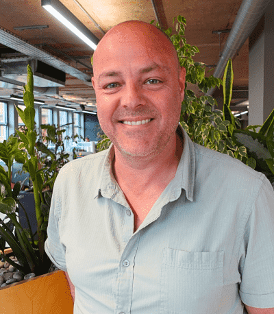 Headshot of Nigel Pearce